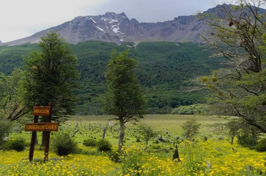 Cabanas Santa Montana ウシュアイア エクステリア 写真