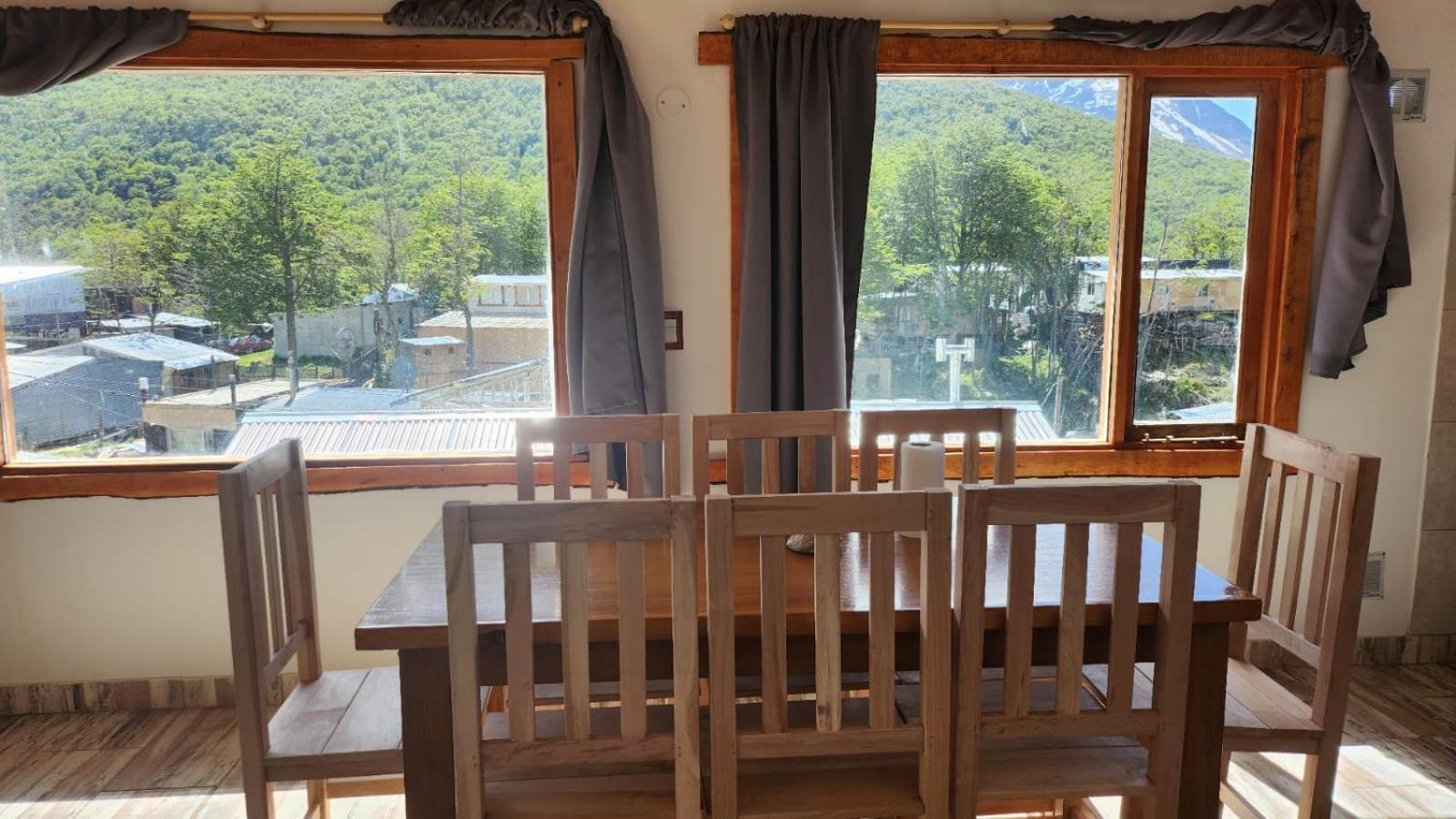 Cabanas Santa Montana ウシュアイア エクステリア 写真